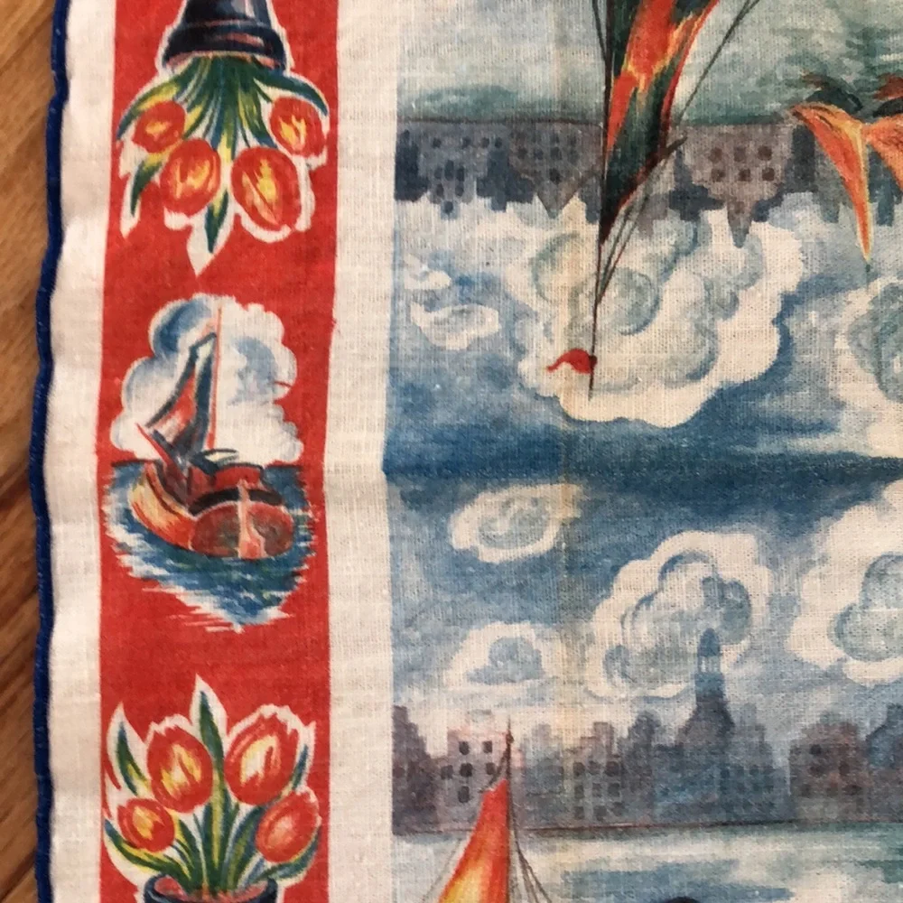 Vintage Linen Tea Towel / Dutch pattern